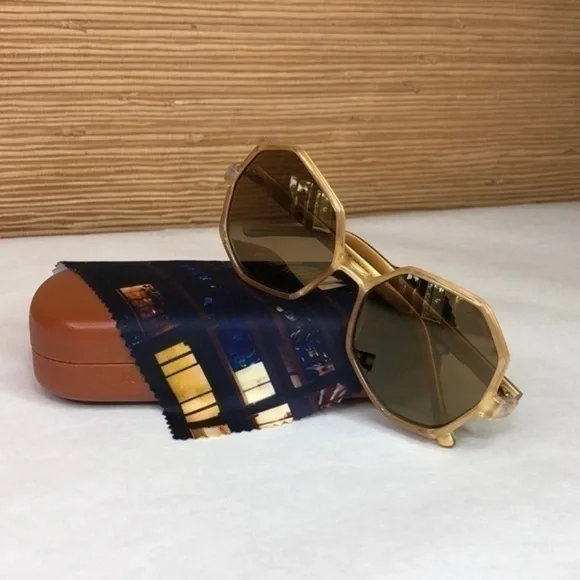 KOMONO Bonnie Clear Gold Sunglasses NEW Geometric Oversized